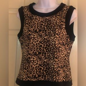 Vince Camuto cheetah shell size Small